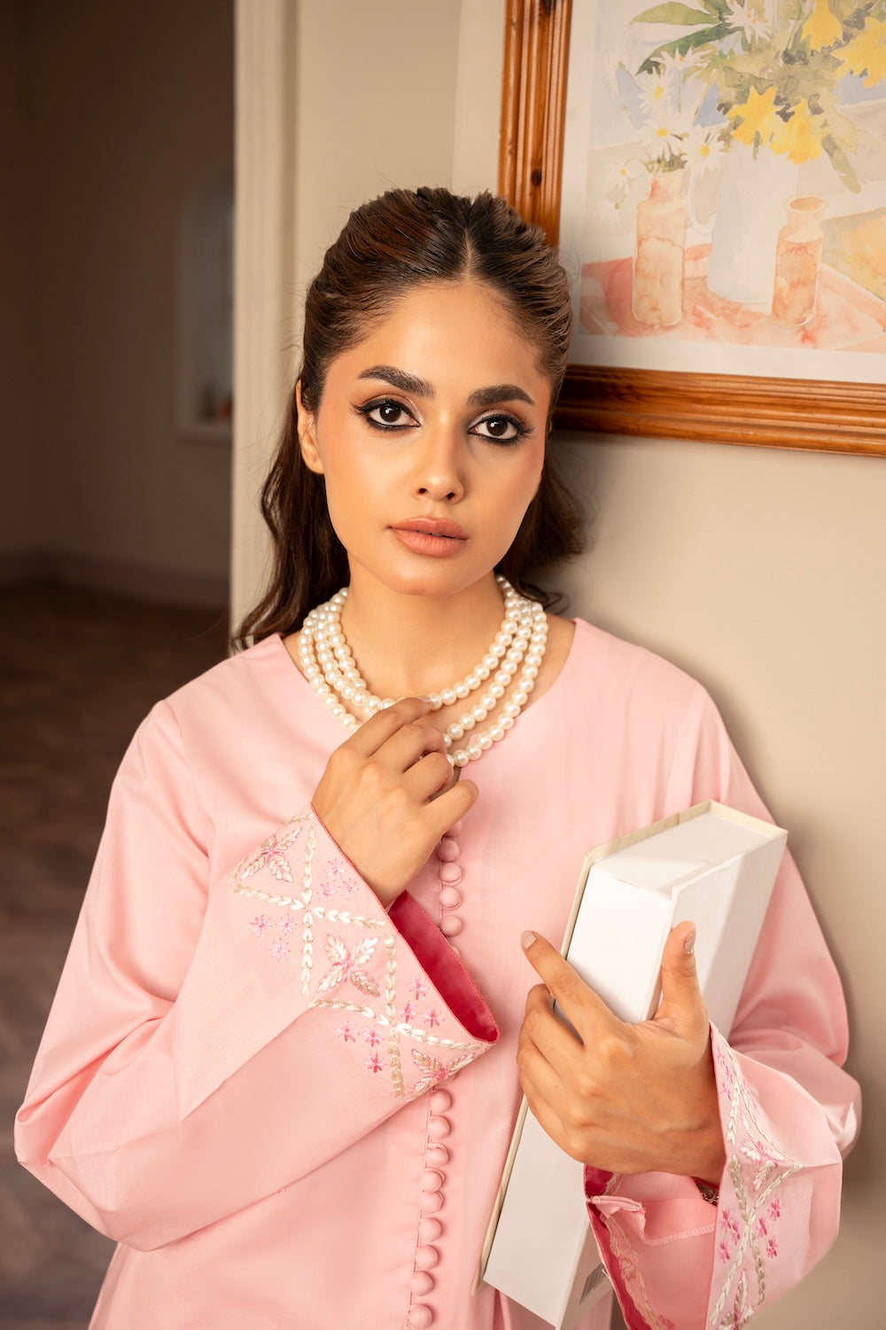 Mahnoor | Instant Delivery