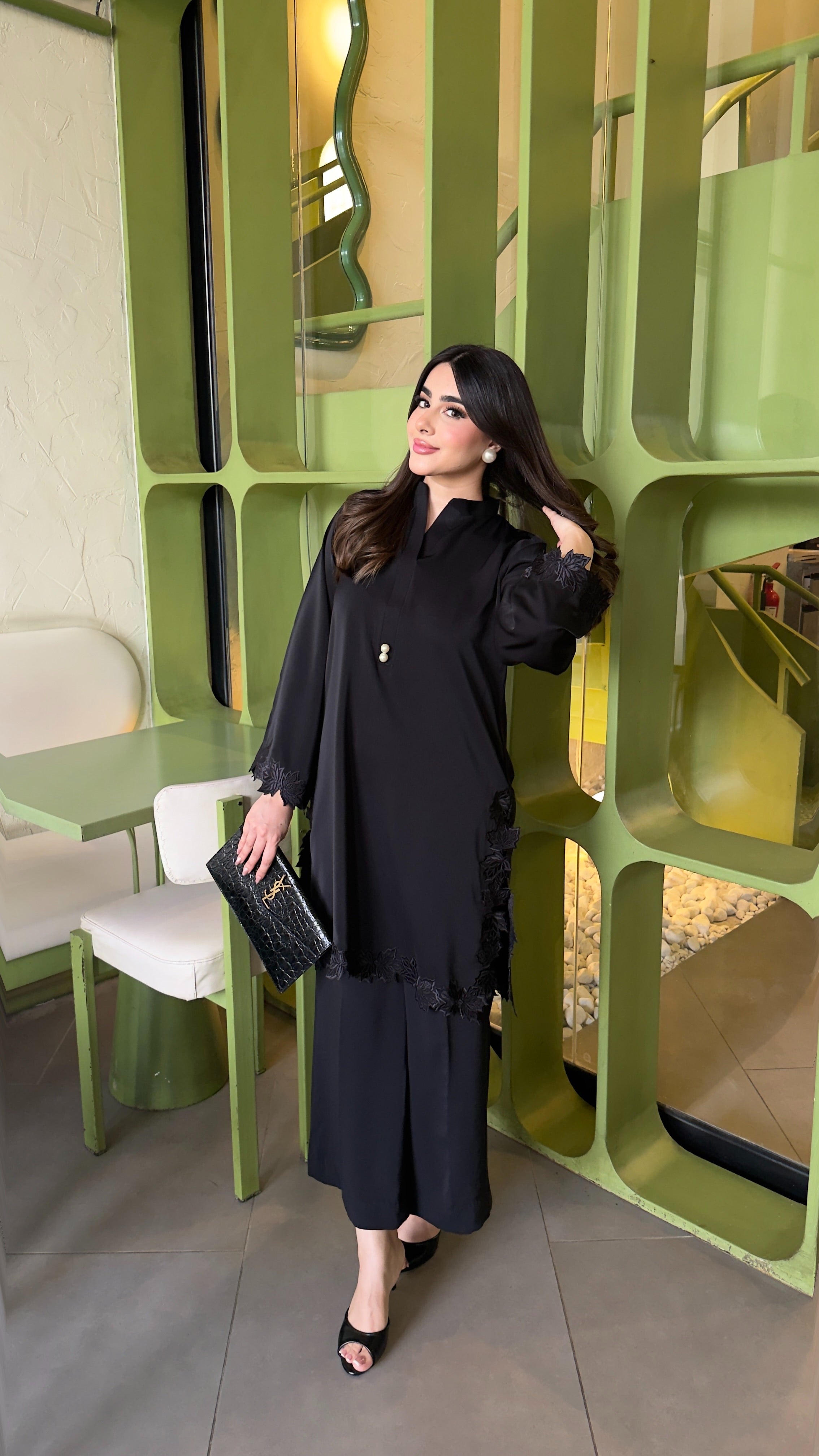 Elira | Black