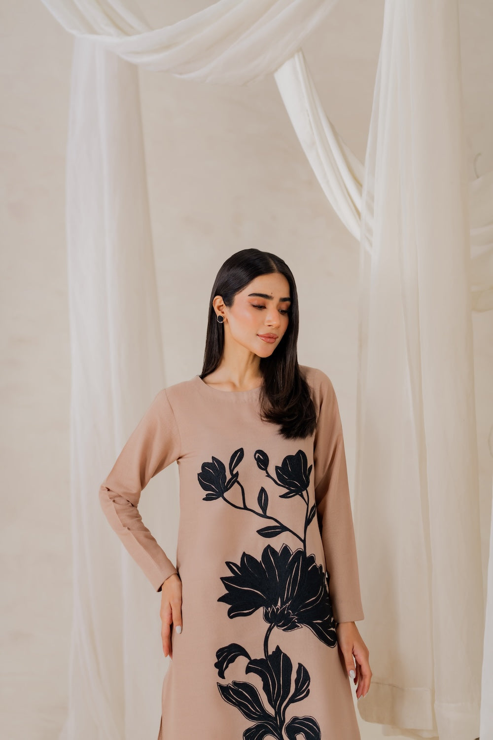 Anna | Instant Delivery