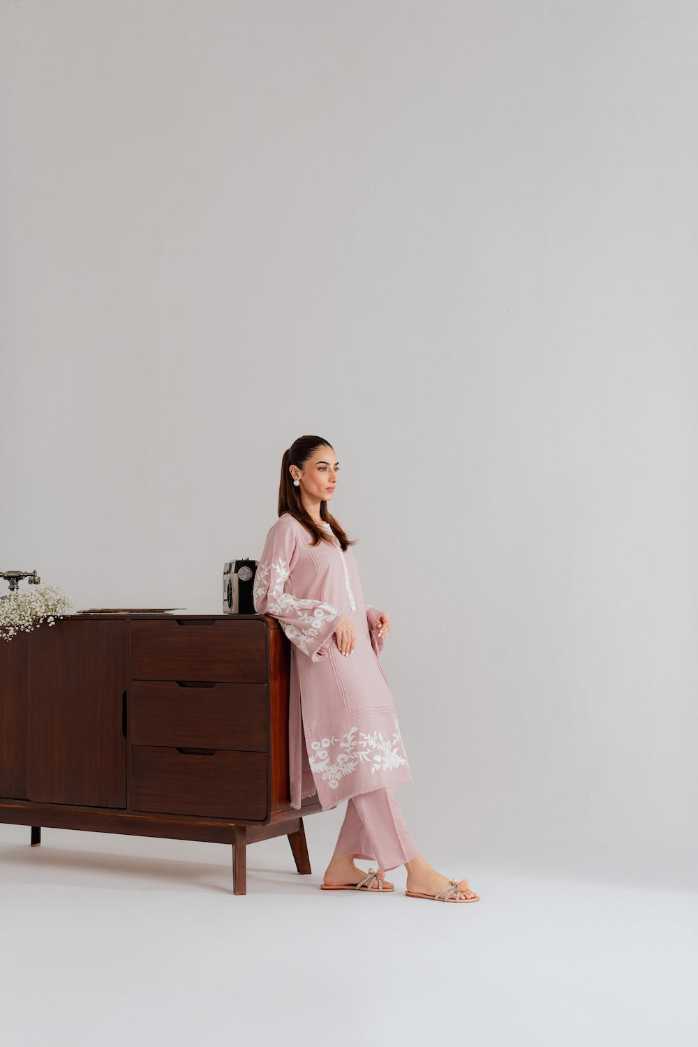 Elen | Instant Delivery