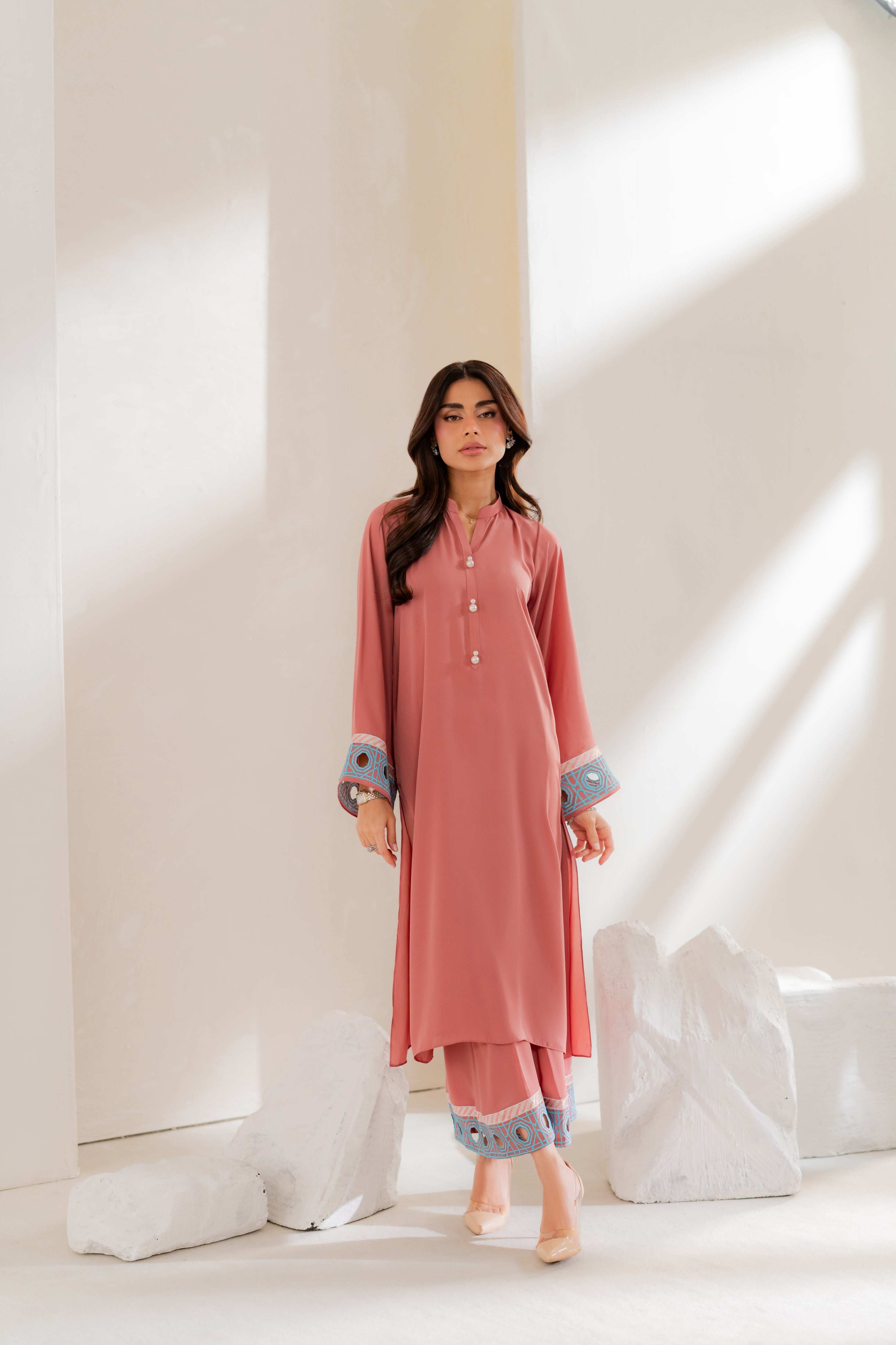 Rhea | Ready to Ship