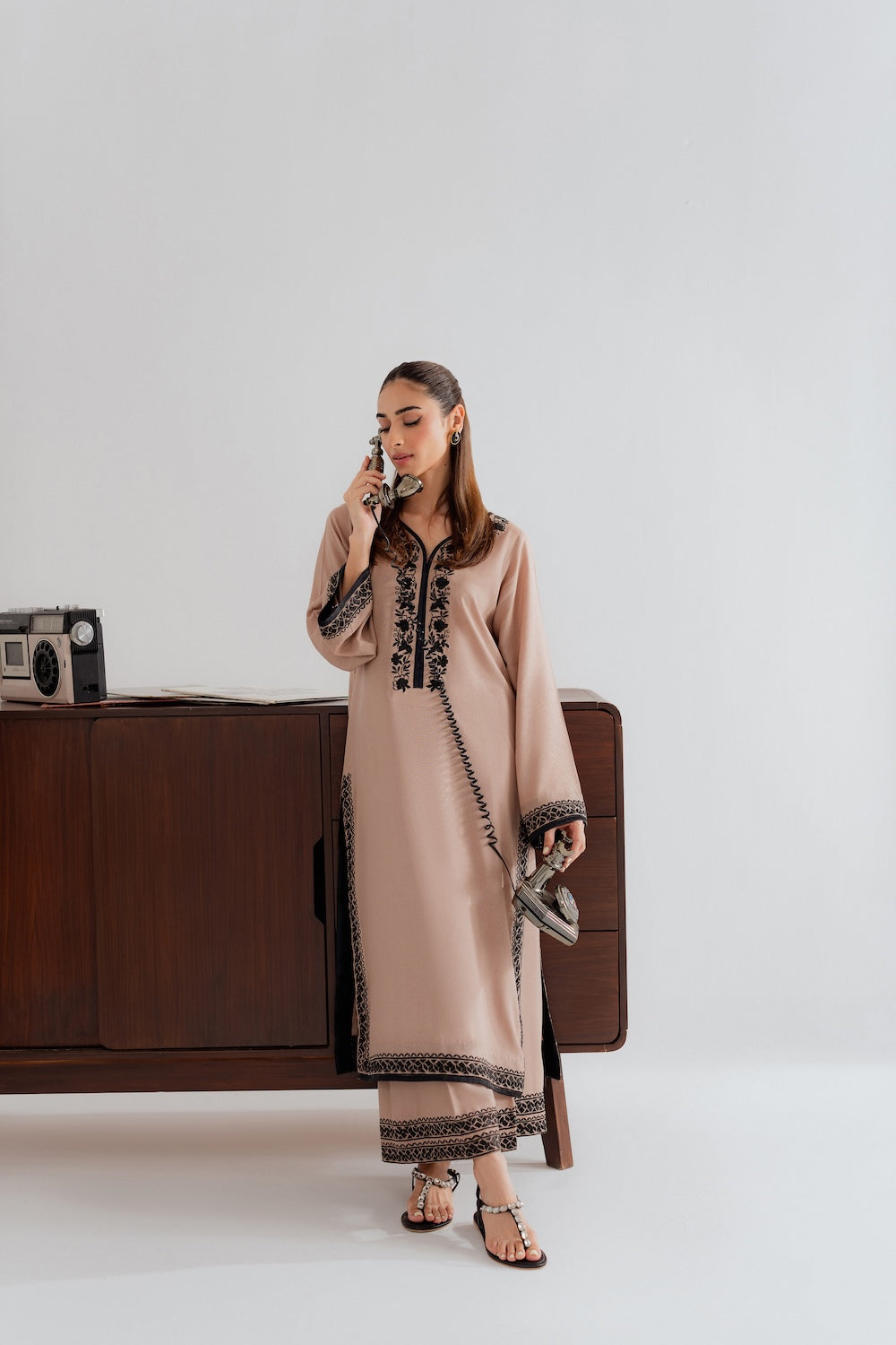 Bella | Instant Delivery