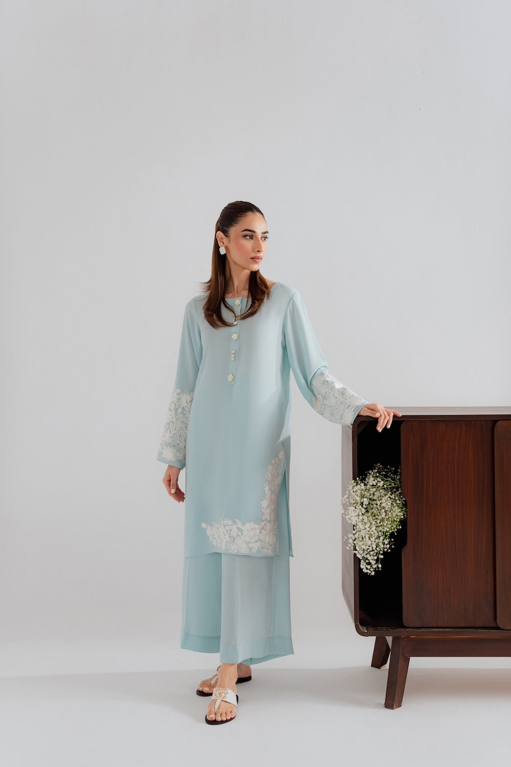 Aurora | Instant Delivery